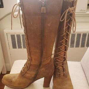 Frye lace up Villager boots